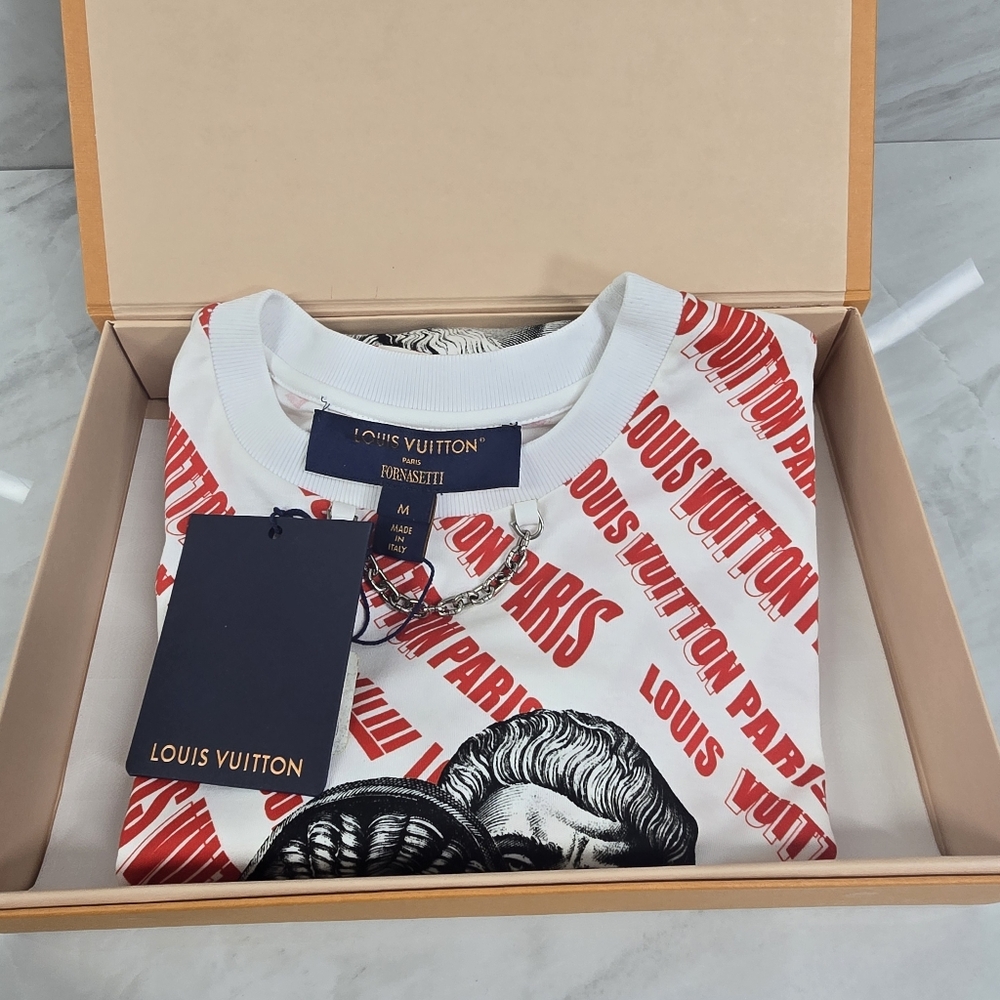 Louis Vuitton Limited Edition Graphic Shirt - Picture 5 of 13
